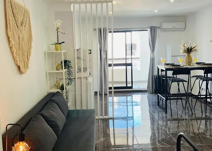Apartman Brand New In Rua Da Oura *
