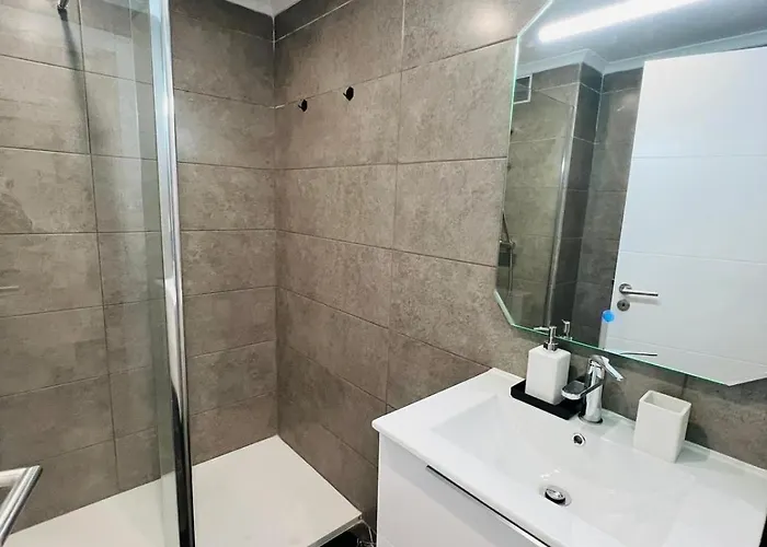 Brand New In Rua Da Oura Apartman *