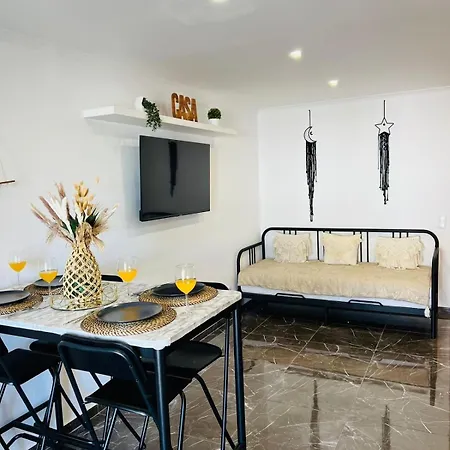 Appartamento Brand New In Rua Da Oura *